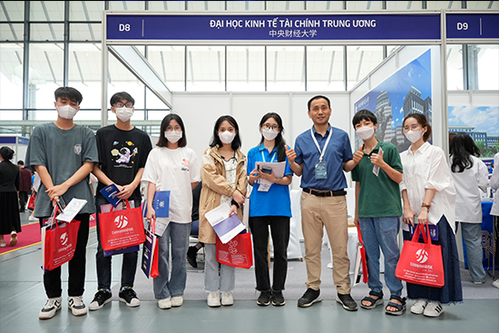 /upload/image/hinh-anh-hoat-dong/bong88worldcup-link-dang-nhap-du-hoc3.jpg